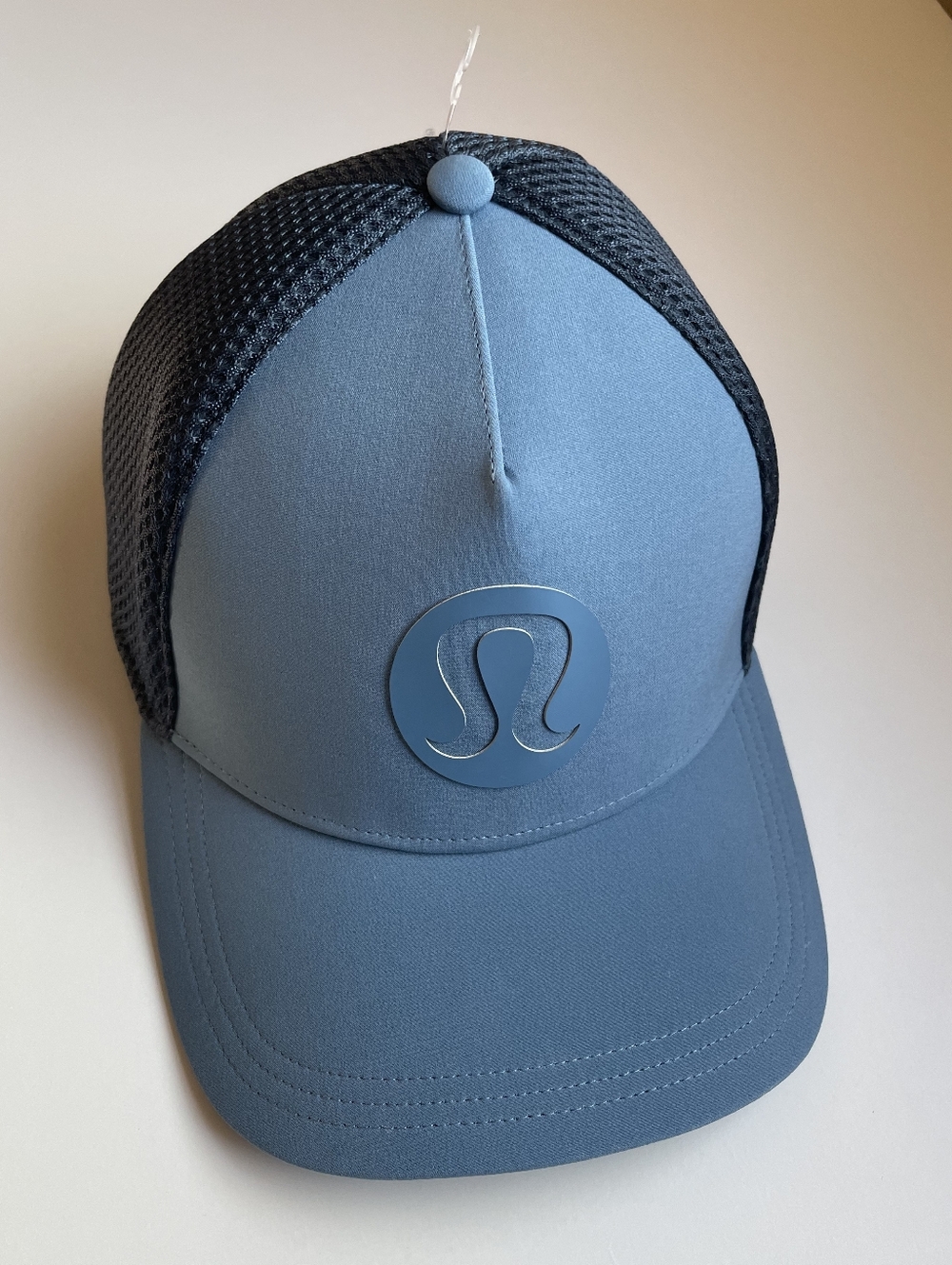 Lululemon Gray Mesh Trucker Hat with Slate Strap Size XL